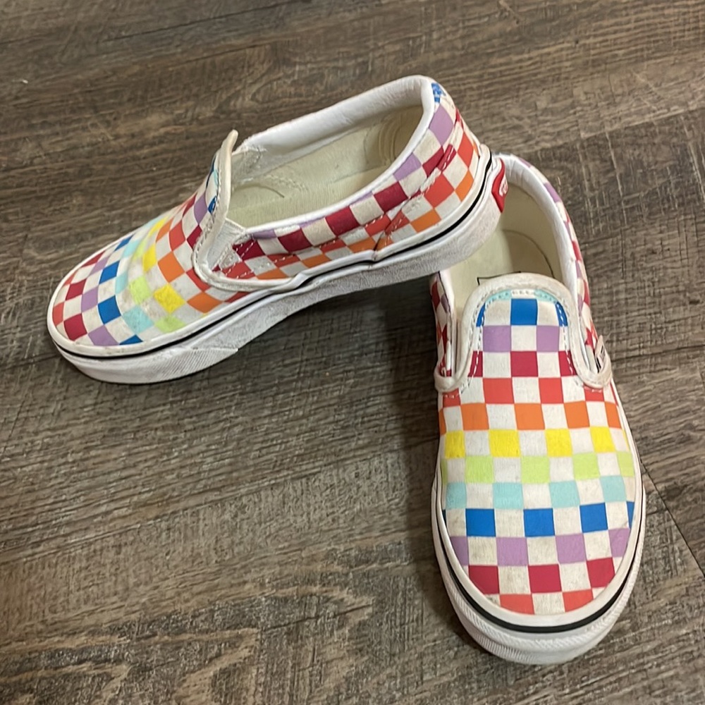 Kids Vans Rainbow Checkered - Picture 2 of 4